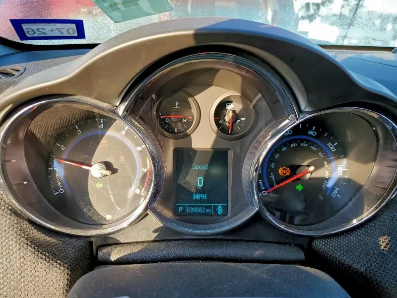 2012 CHEVROLET CRUZE LT  