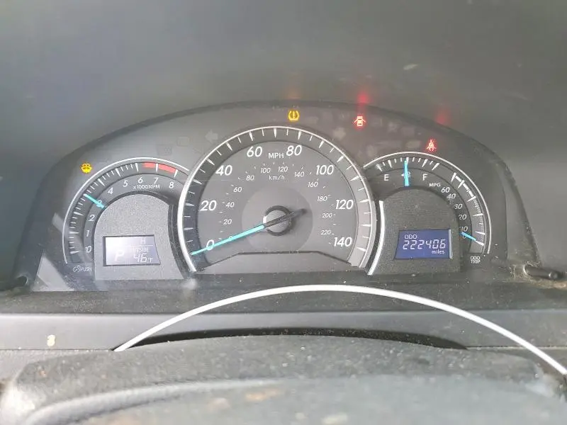 2012 TOYOTA CAMRY BASE  