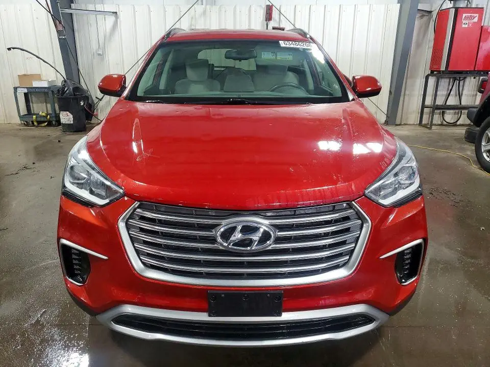 2018 HYUNDAI SANTA FE SE  