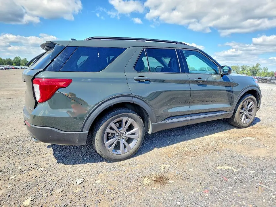 2022 FORD EXPLORER XLT  
