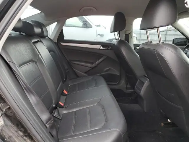 2014 VOLKSWAGEN PASSAT S  