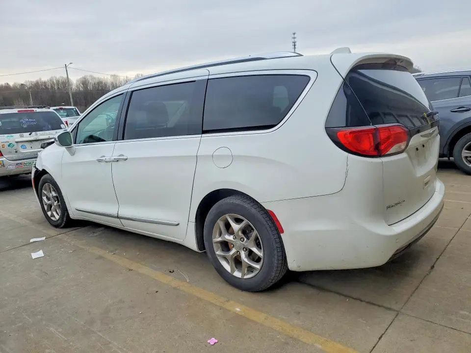 2018 CHRYSLER PACIFICA LIMITED  