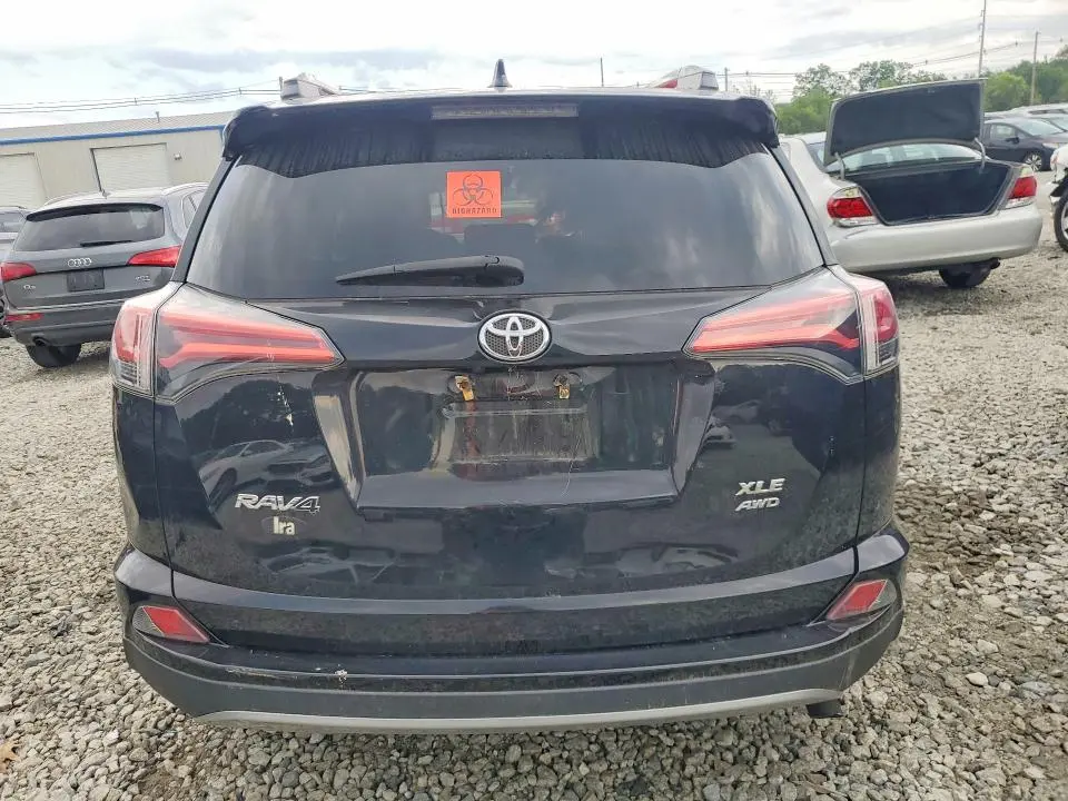 2017 TOYOTA RAV4 XLE  