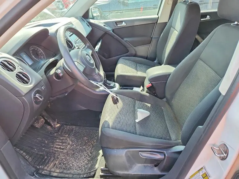 2015 VOLKSWAGEN TIGUAN S  