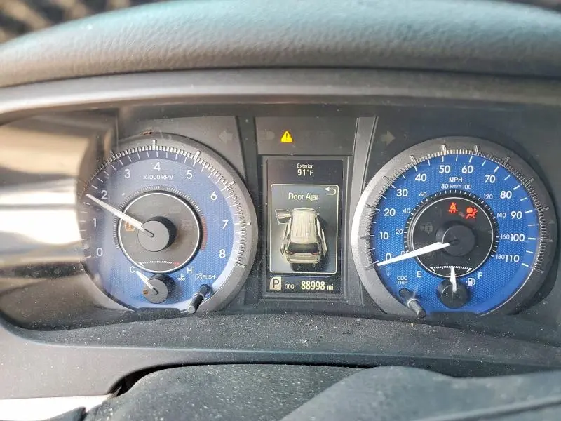 2015 TOYOTA SIENNA XLE 8-PASSENGER  