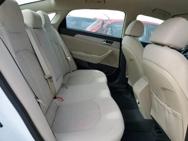 2019 HYUNDAI SONATA SE
