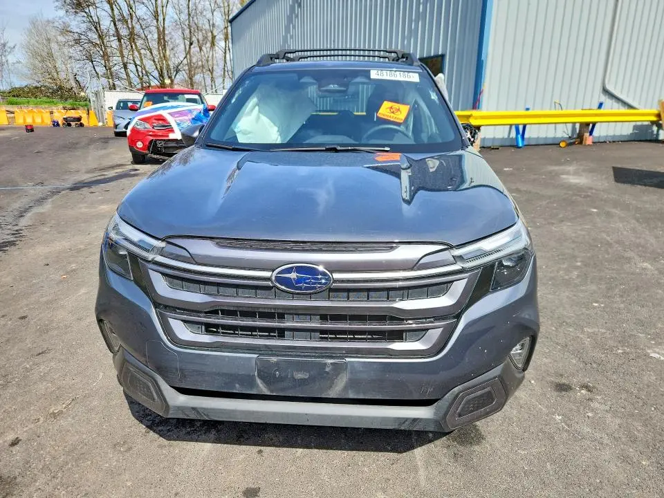 2025 SUBARU FORESTER LIMITED  