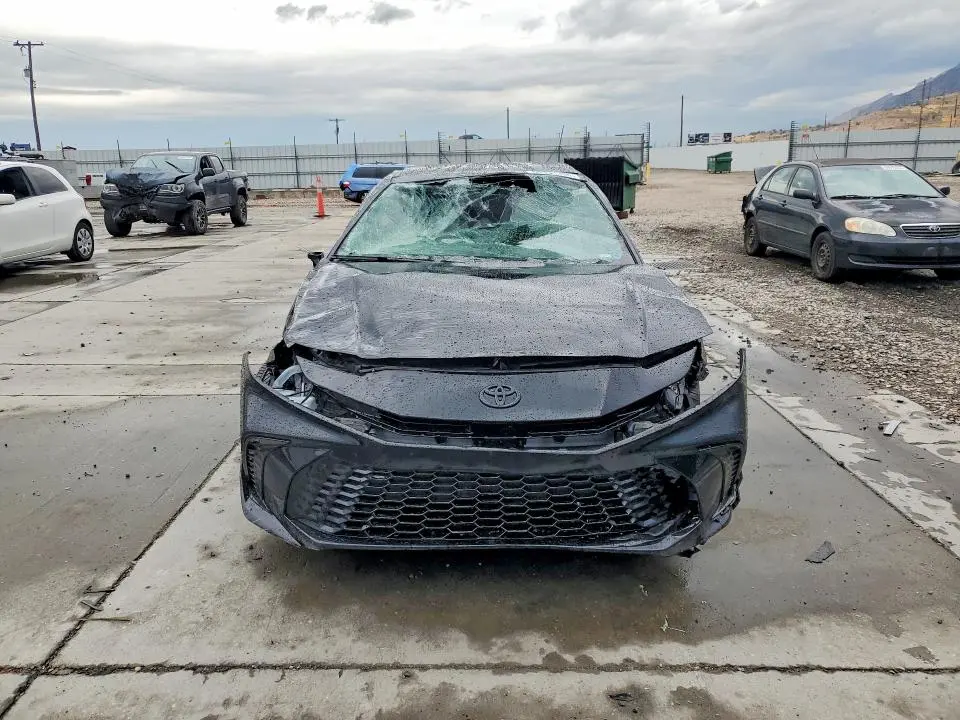 2025 TOYOTA CAMRY XSE  
