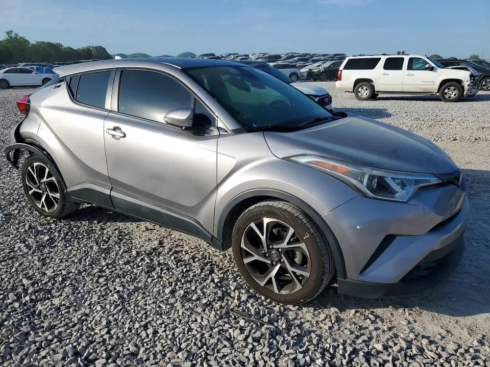 2018 TOYOTA C-HR XLE  
