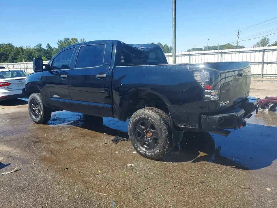 2013 TOYOTA TUNDRA CREWMAX SR5  