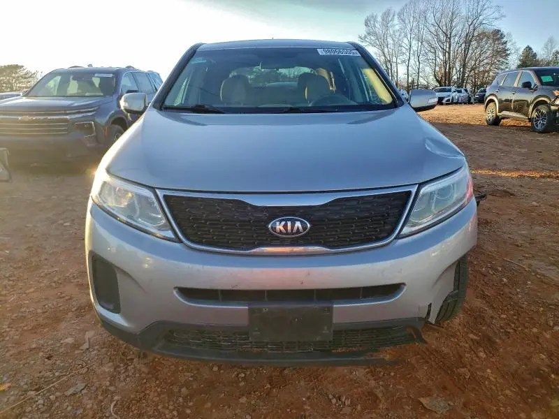 2015 KIA SORENTO LX  