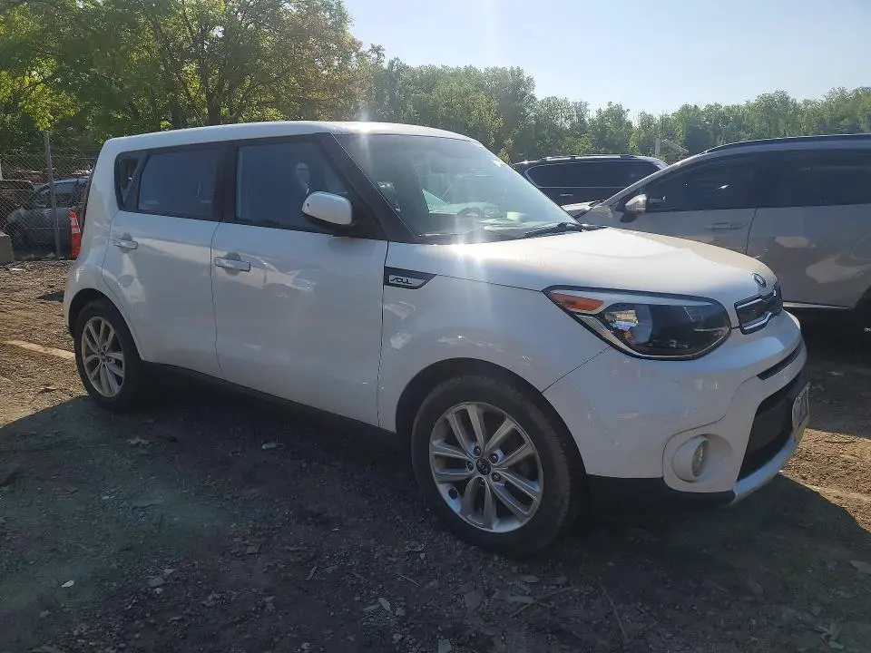 2017 KIA SOUL +  