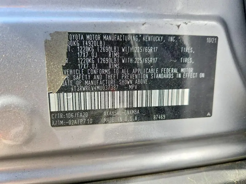 2021 TOYOTA RAV4 XLE  