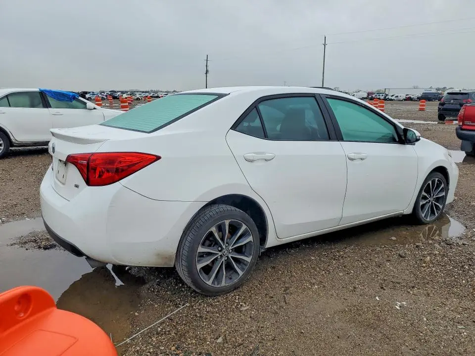 2017 TOYOTA COROLLA   