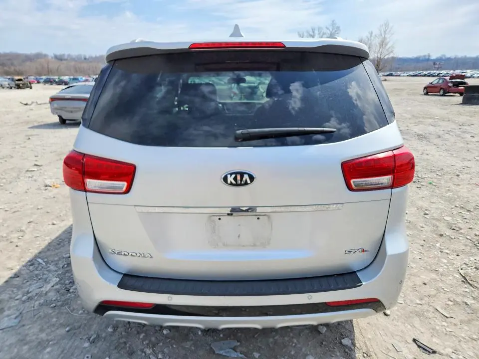 2016 KIA SEDONA LIMITED  