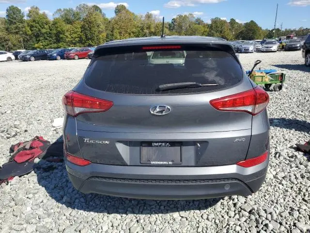 2018 HYUNDAI TUCSON SE  
