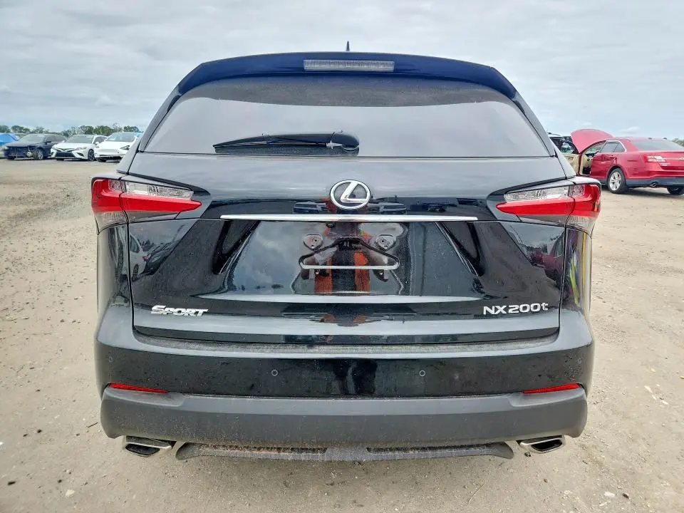 2015 LEXUS NX 200T  