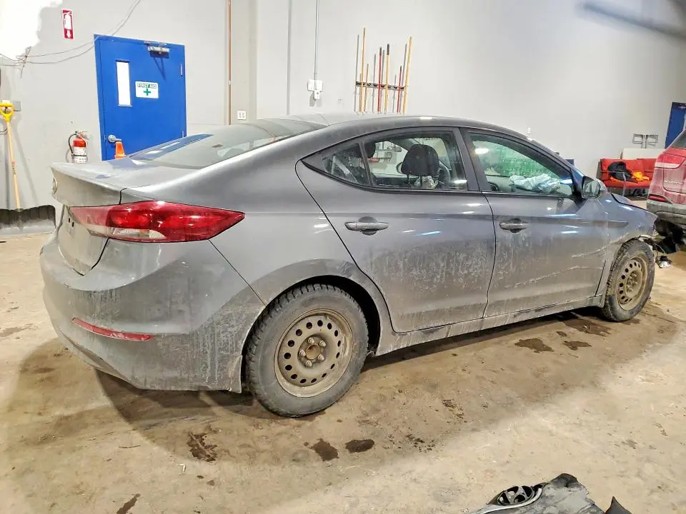 2018 HYUNDAI ELANTRA SE  