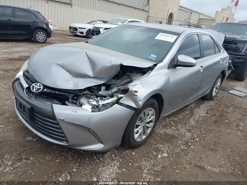 2015 TOYOTA CAMRY LE