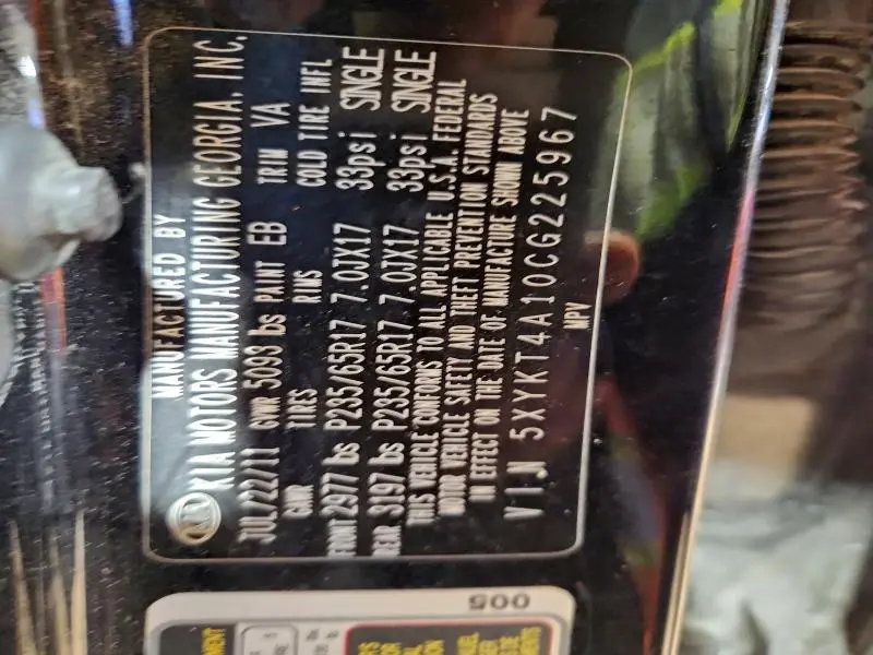 2012 KIA SORENTO BASE  