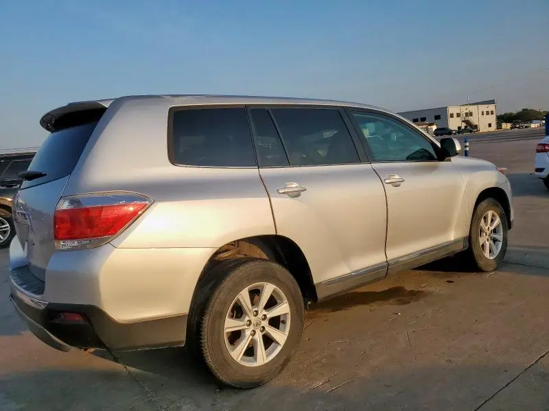 2013 TOYOTA HIGHLANDER BASE  