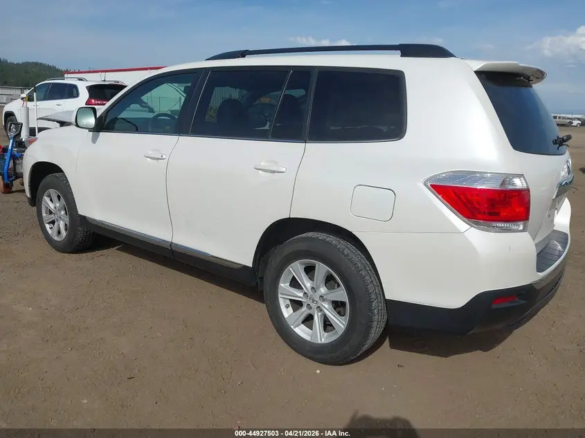 2013 TOYOTA HIGHLANDER SE V6