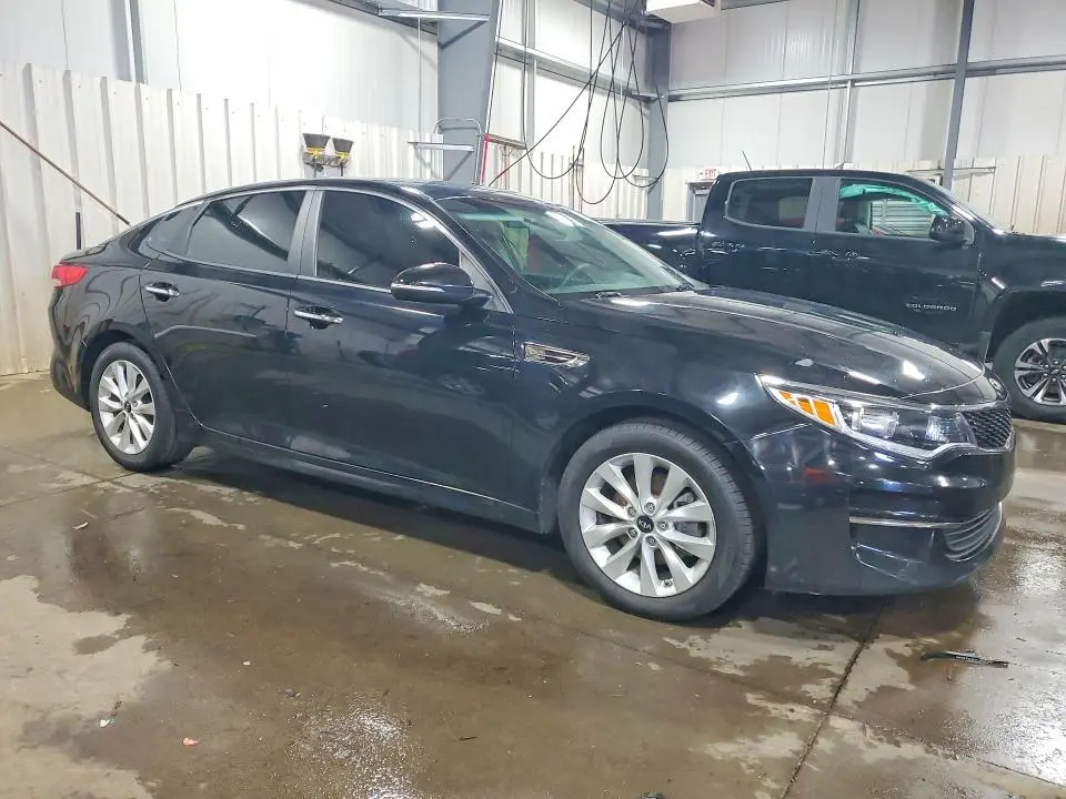 2017 KIA OPTIMA LX  