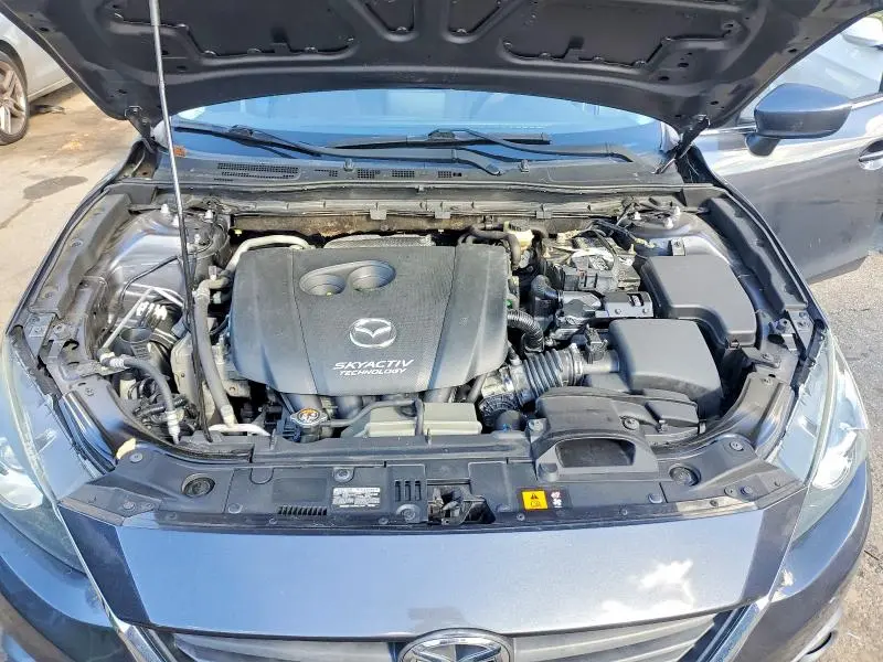 2015 MAZDA 3 TOURING  