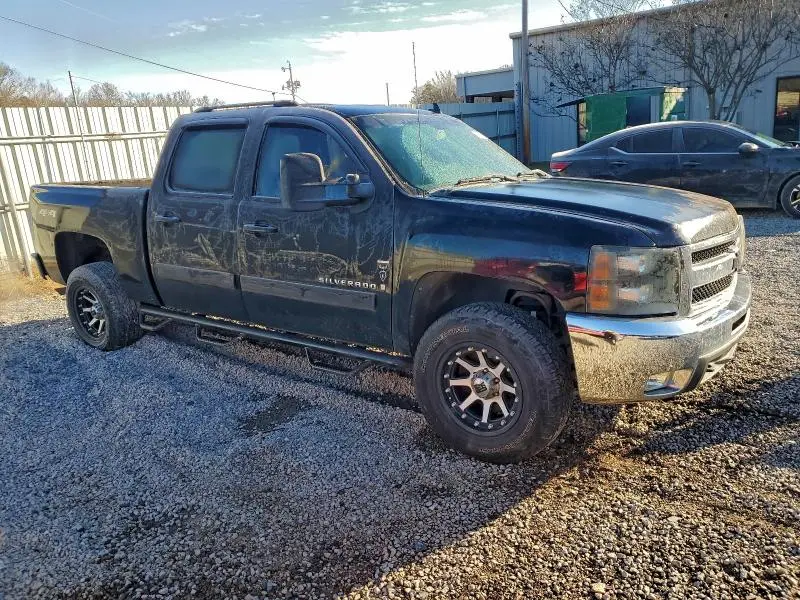 2011 CHEVROLET SILVERADO K1500 LT  