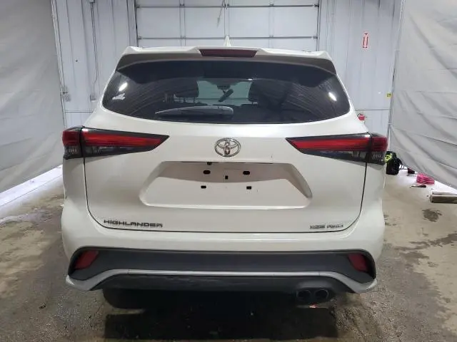 2021 TOYOTA HIGHLANDER XSE  