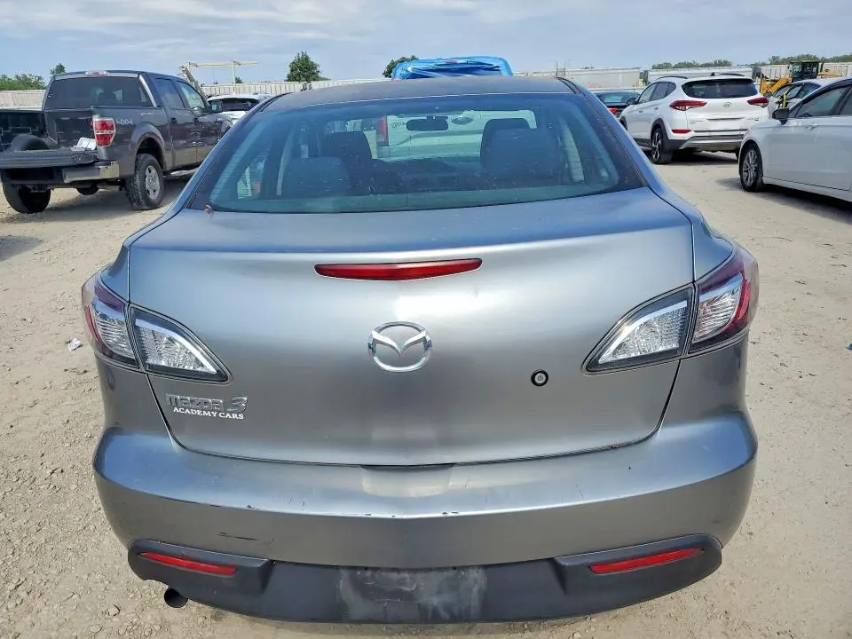 2011 MAZDA 3 I  