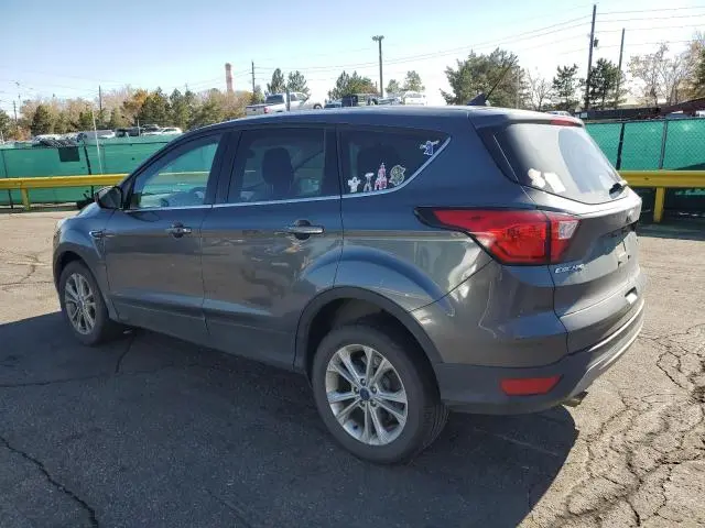 2019 FORD ESCAPE SE  