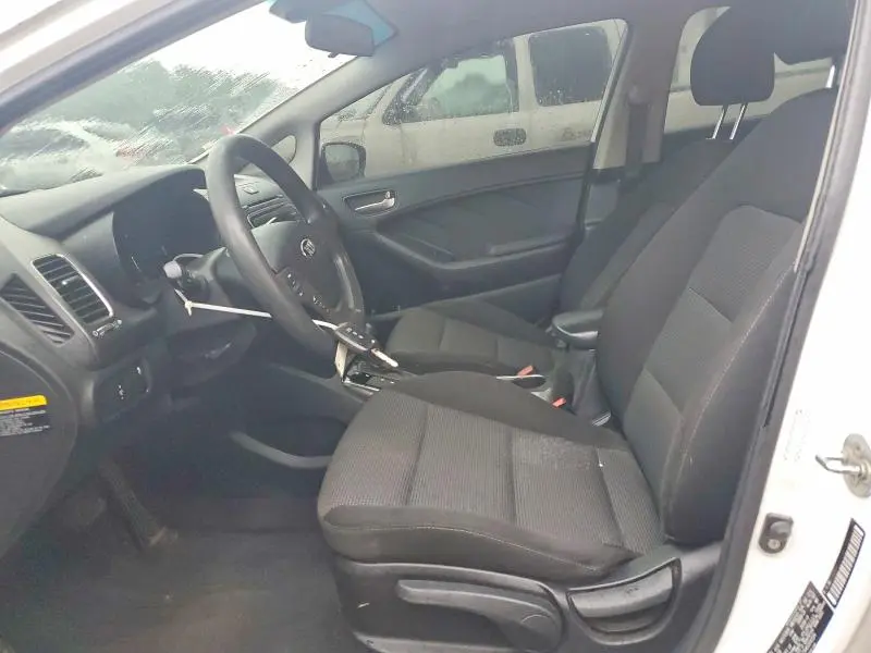 2017 KIA FORTE LX  