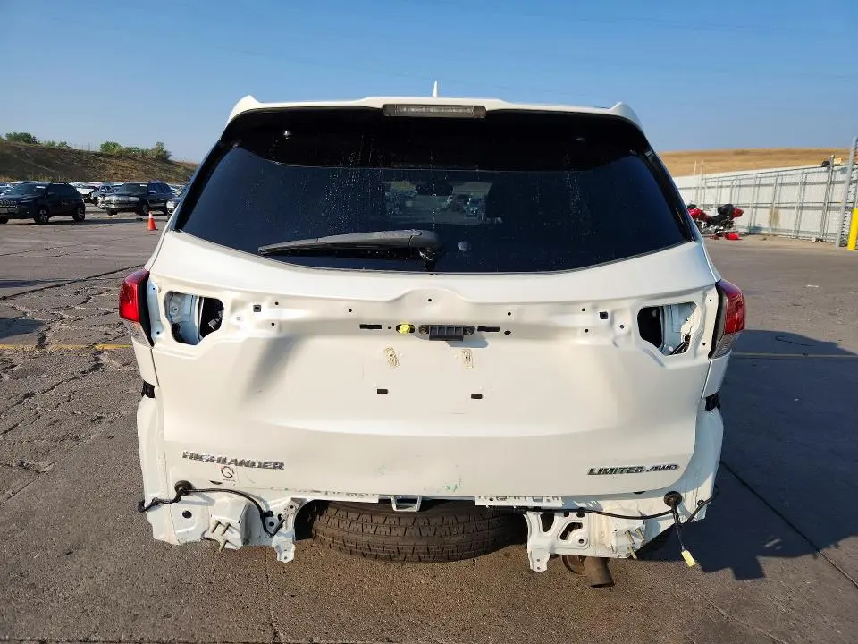 2019 TOYOTA HIGHLANDER LIMITED  