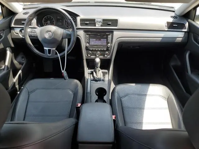 2015 VOLKSWAGEN PASSAT S  