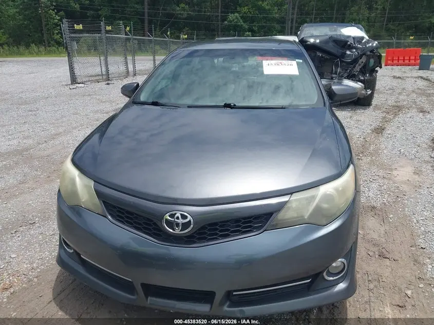 2012 TOYOTA CAMRY SE
