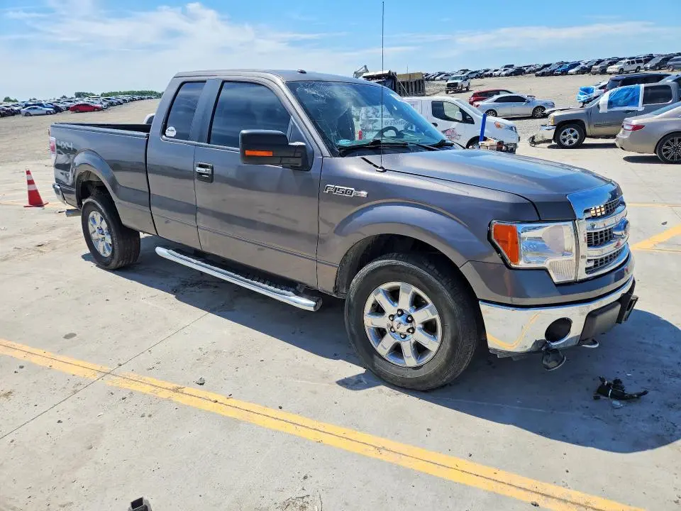 2013 FORD F150 SUPER CAB  