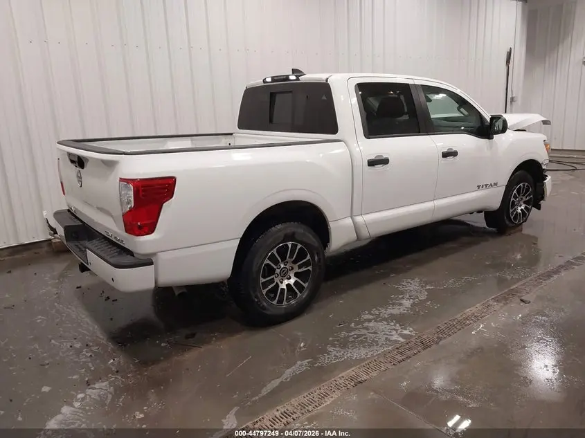 2024 NISSAN TITAN SV 4X4