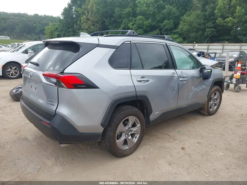 2024 TOYOTA RAV4 HYBRID XLE