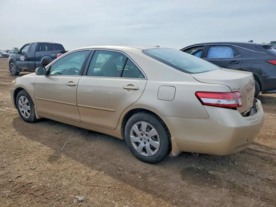 2010 TOYOTA CAMRY LE  