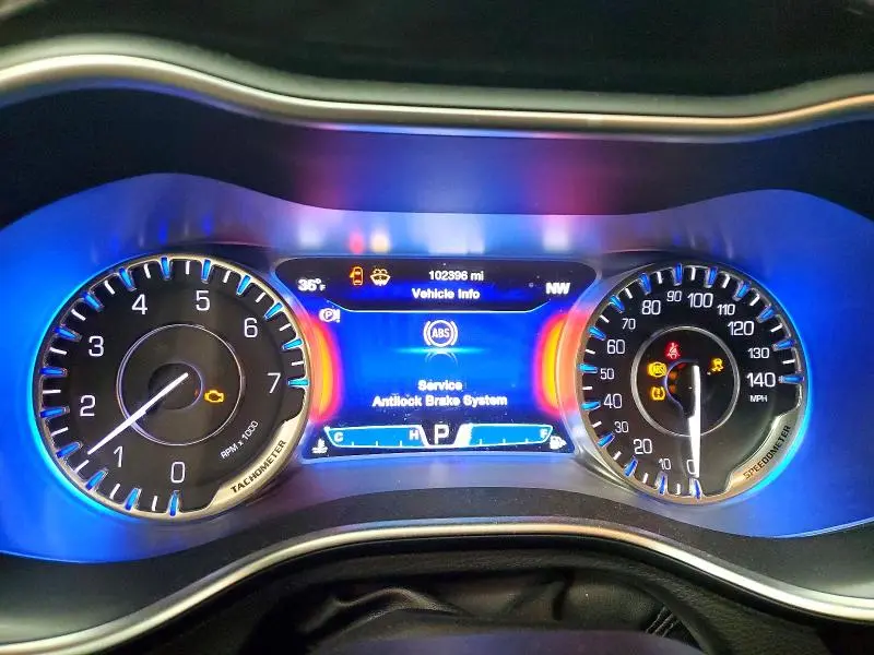 2015 CHRYSLER 200 C  