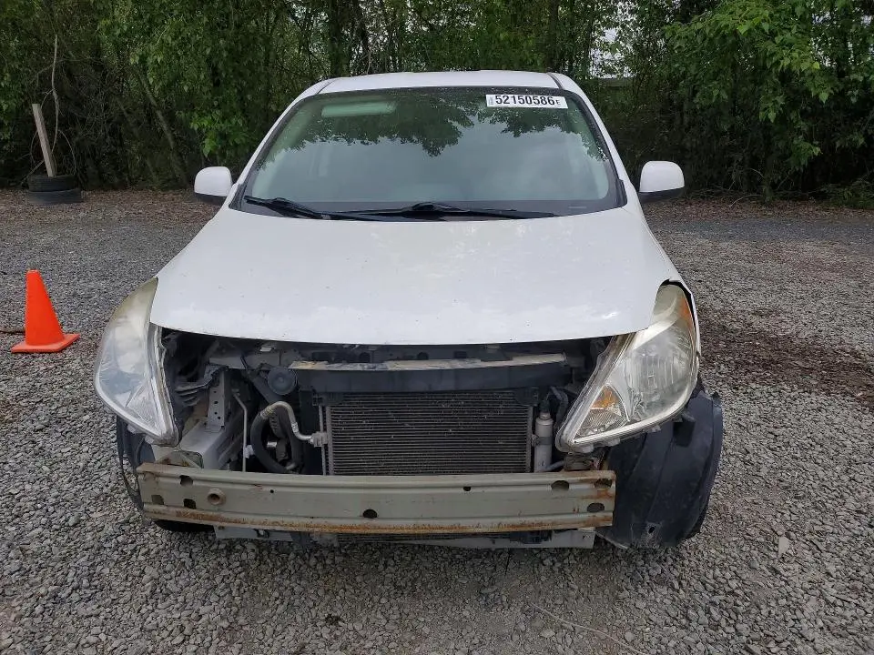 2013 NISSAN VERSA 1.6 S  