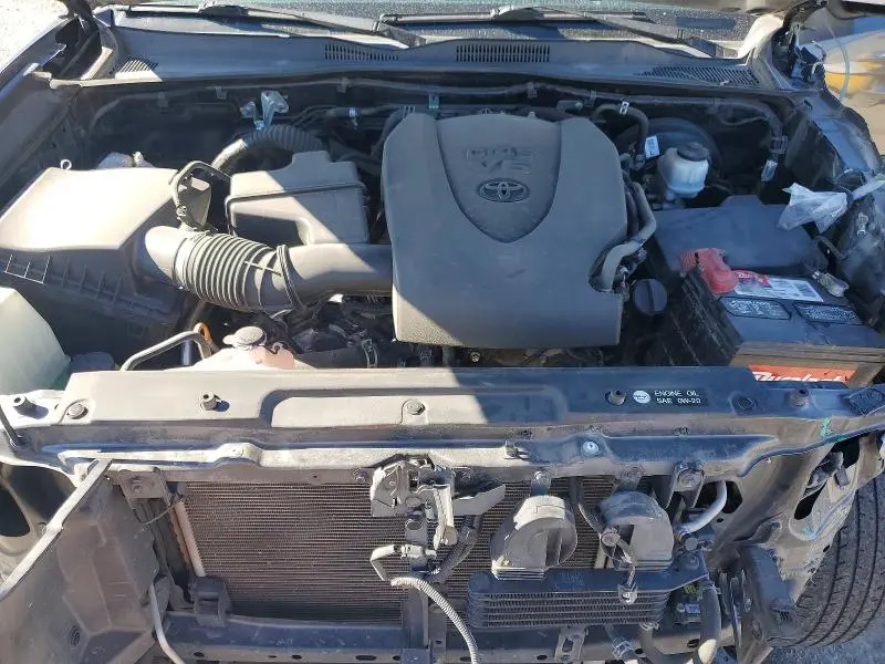 2019 TOYOTA TACOMA SR5 V6  