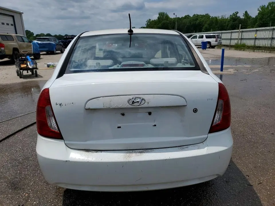 2011 HYUNDAI ACCENT GLS  