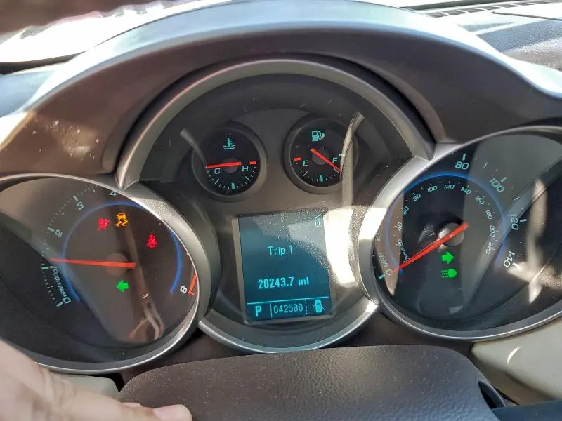 2011 CHEVROLET CRUZE LT  