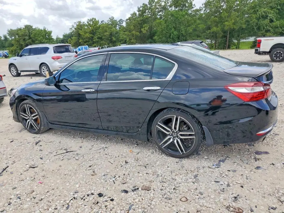 2017 HONDA ACCORD TOURING  