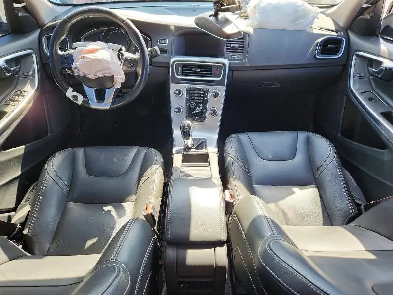 2018 VOLVO S60 DYNAMIC  