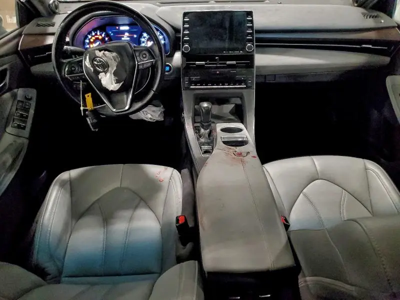 2019 TOYOTA AVALON XLE  
