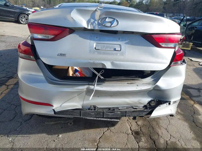 2017 HYUNDAI ELANTRA SE
