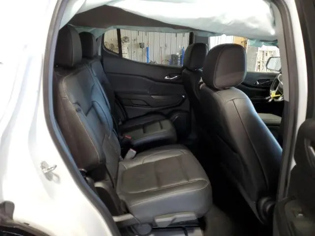 2022 GMC ACADIA SLT  